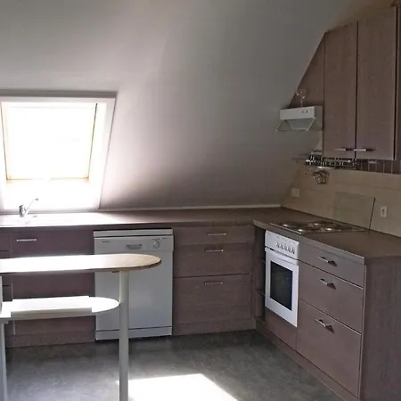 Fleur De Lys ブルク・ロイラント