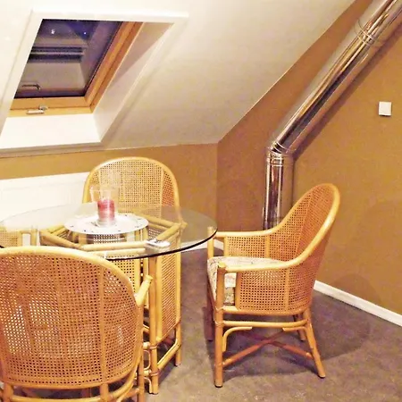 Fleur De Lys Apartment